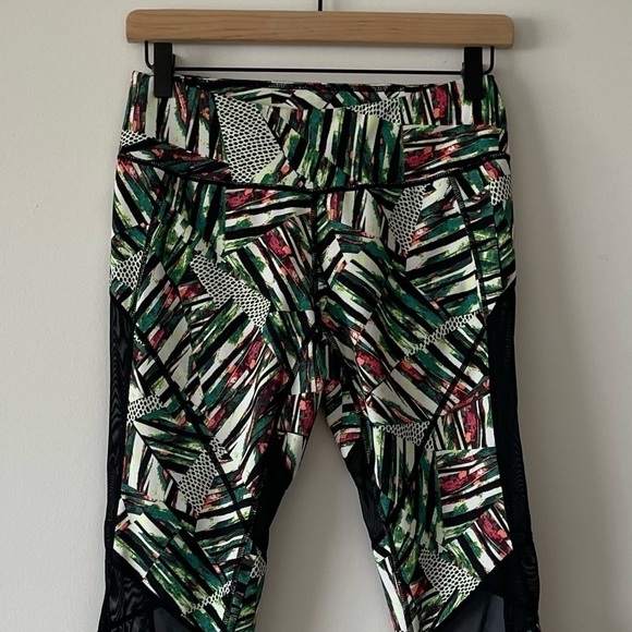 Zella Tropical Print leggings. Size small - Picture 3 of 15